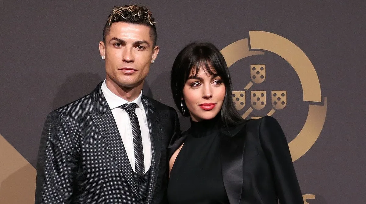CRISTIANO RONALDO Y GEORGINA