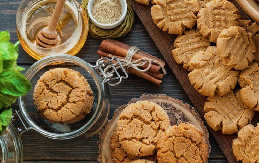 Sorprende a todos en casa con esta receta irresistible de galletas de miel caseras: no podrán parar de comerlas