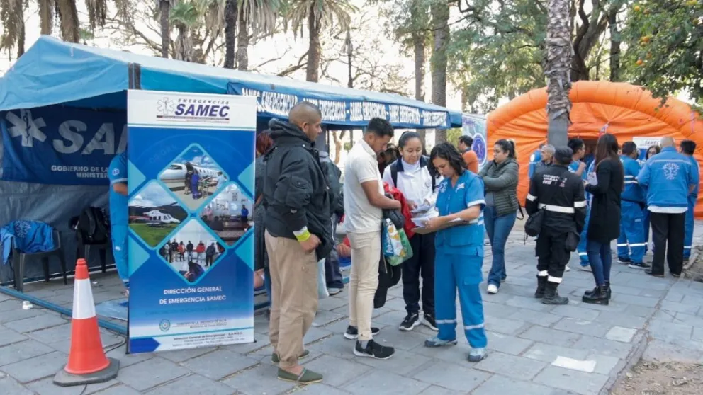 Milagro en Salta: las carpas de la Cruz Roja y el SAMEC comenzaron a atender a los peregrinos