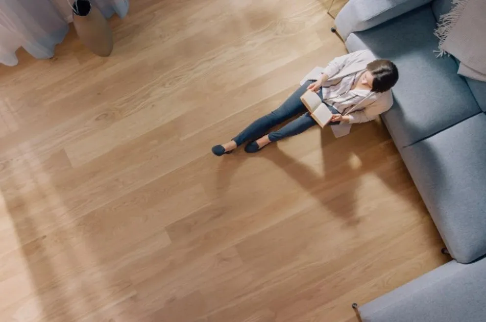 No pierdas las esperanzas con tu piso de parquet: con este producto podes devolverle el brillo del primer día
