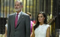 Letizia deslumbra en Pamplona con este atuendo traído del pasado: Felipe VI no lo podía creer