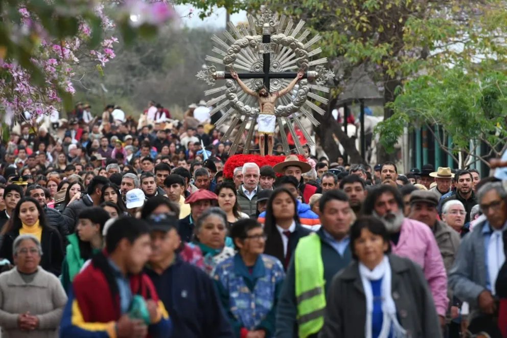 Pablo Outes en la procesión de Río Piedras: “Un pueblo con fe y decisión de defender los valores de la patria” 