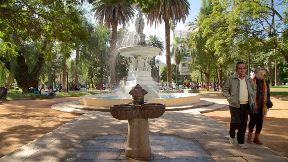 Progreso en las obras de la Plaza 9 de Julio: aseguran que hoy se habilitaría la fuente