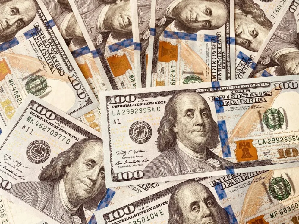 Dólar oficial y dólar blue: a cuánto abrió la cotización este lunes 18 de septiembre
