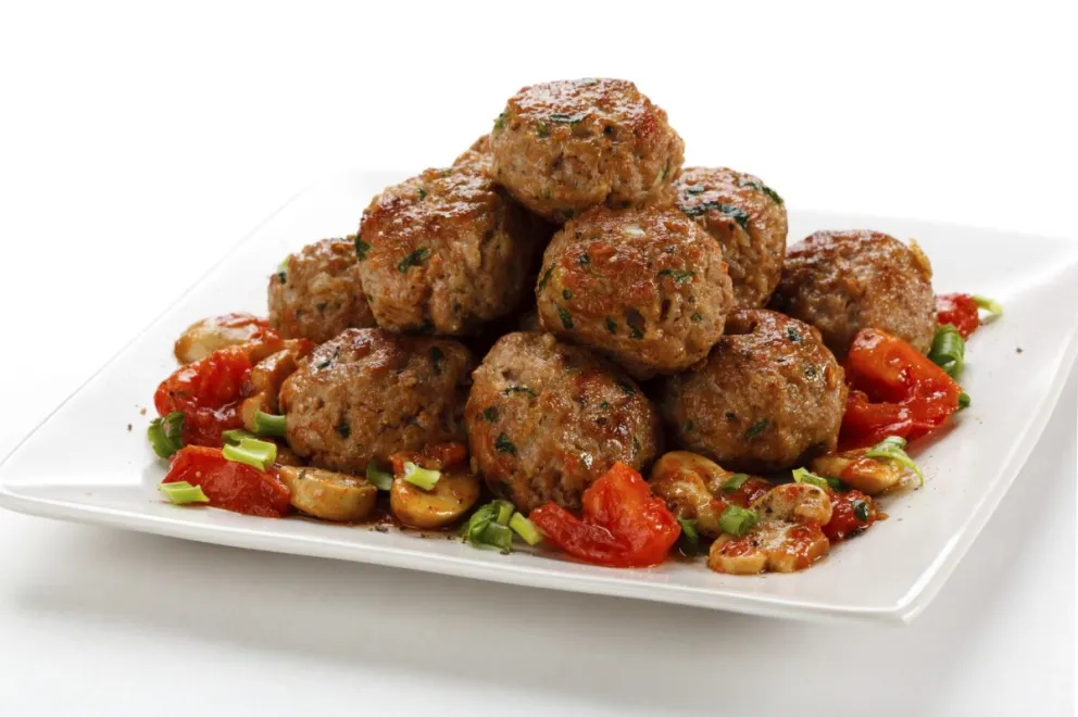 Descubrí la receta de estas increíbles albóndigas rellenas que no pararás de comer: te resolverá la vida