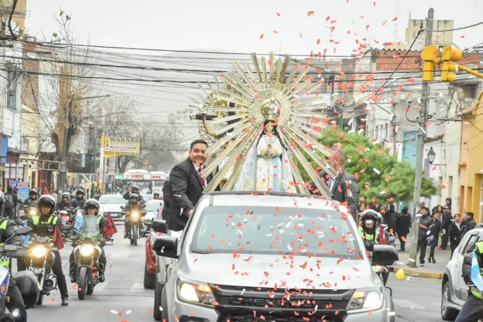Conoce cómo vivieron los salteños el tercer recorrido anual de las imágenes del Señor y la Virgen del Milagro