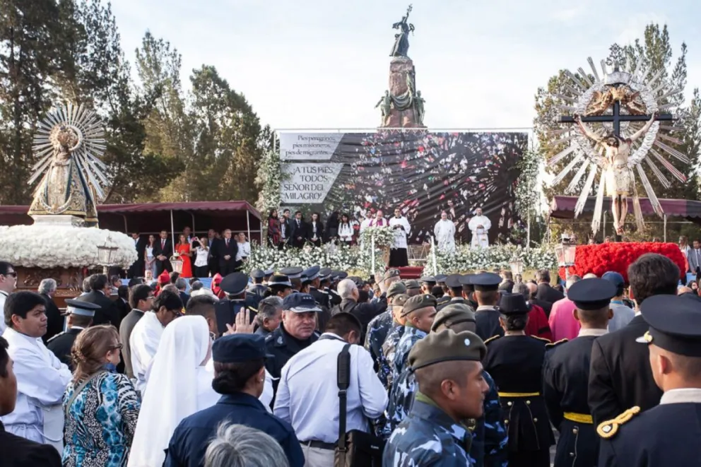 Hoy Salta renueva el Pacto de Fe con la gran Procesión del Señor y la Virgen del Milagro