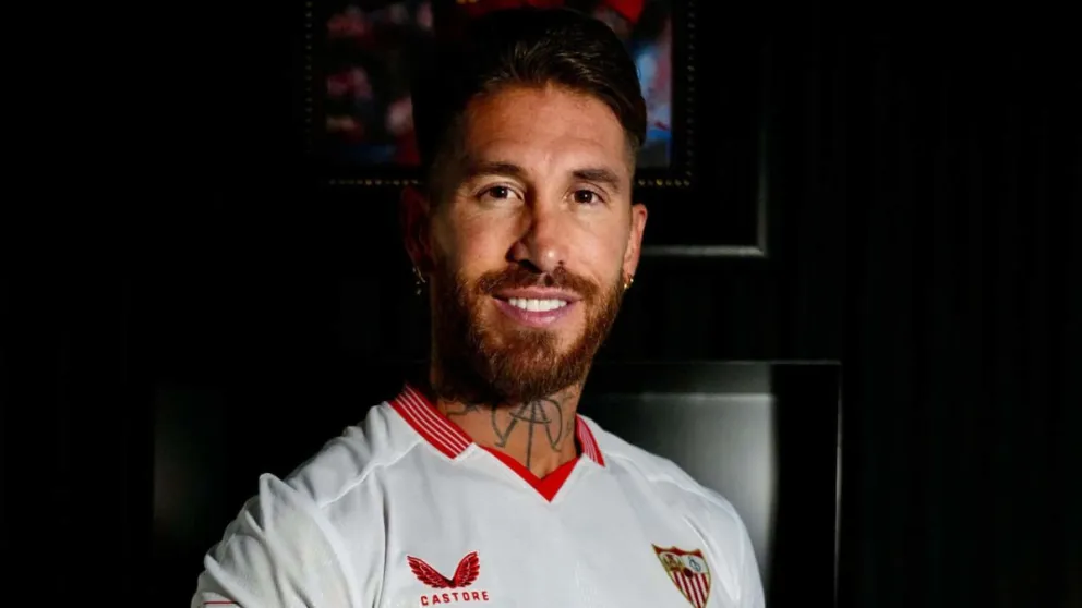 Sergio Ramos al descubierto, se descubre la identidad de la misteriosa mujer que aparece besando