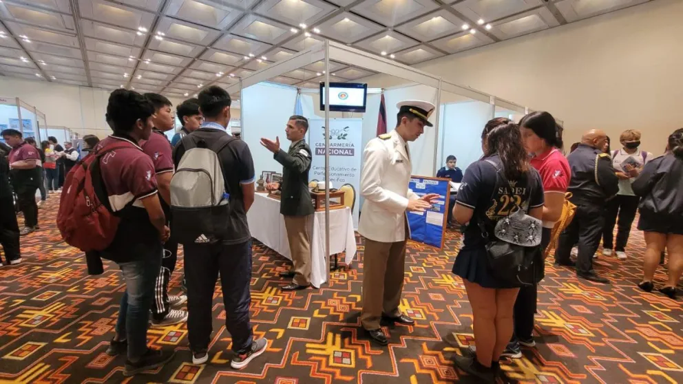 SAETA habilitó un servicio especial de colectivos para los estudiantes que vayan a la Expo Futuro 2023