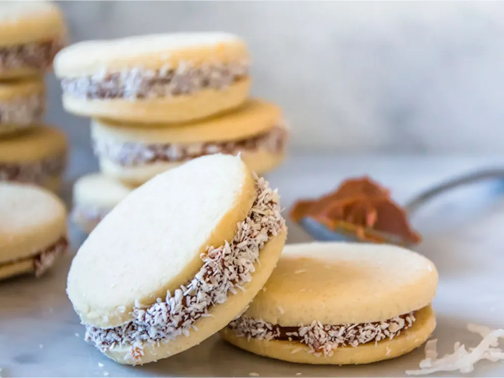 Preparar alfajores de maicena nunca fue tan fácil: conocé esta increíble receta para hacer la mejor merienda