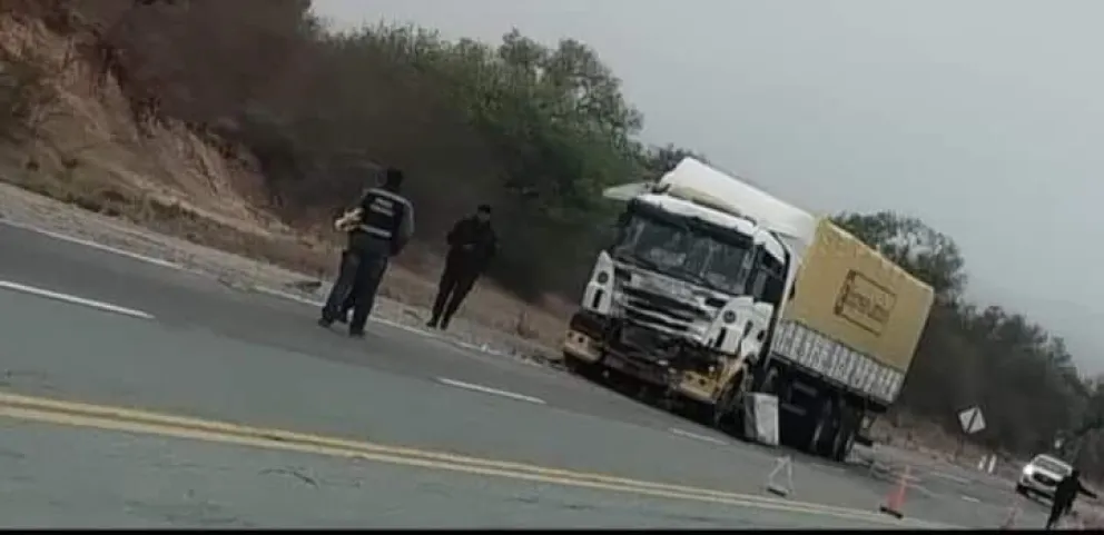 Los accidentes en la Ruta 34 no dan tregua: ahora fue el turno de dos camiones