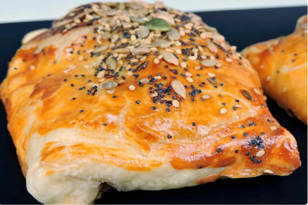 hojaldre relleno de pollo