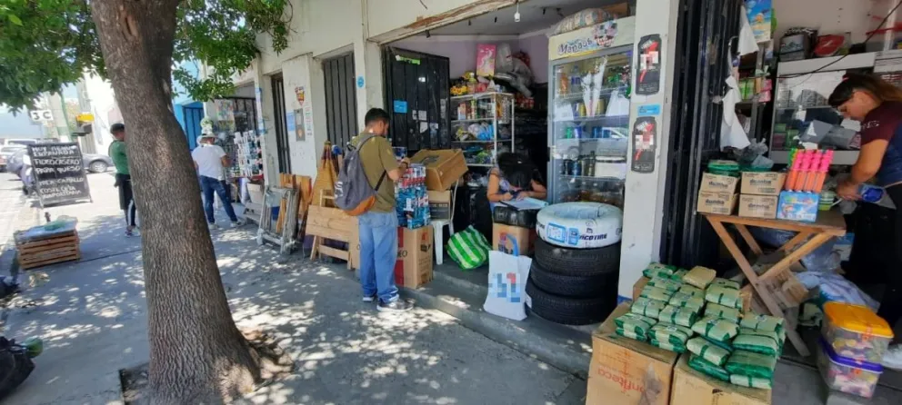 En Navidad los comercios minoristas vendieron un 2,8% menos que el año pasado