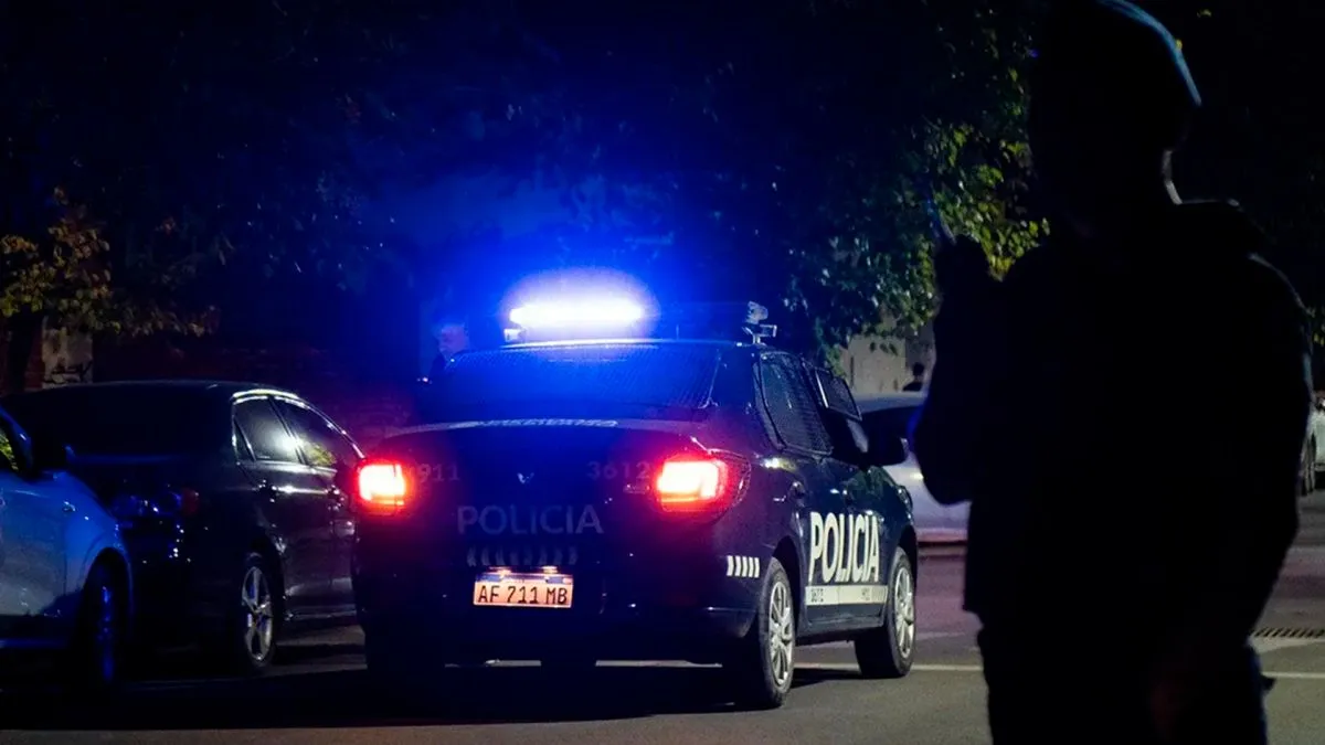 Horror en Mendoza: un policía borracho conducía con su perro muerto atado a su camioneta | Voces Criticas - Salta - Argentina