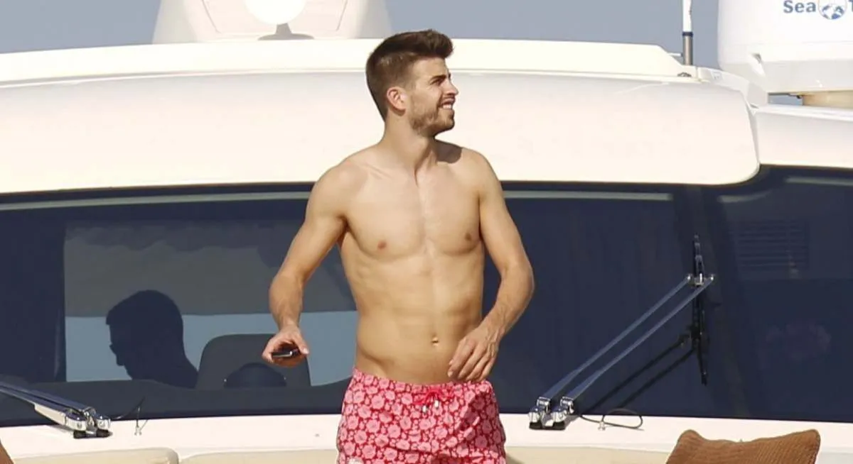 GERARD PIQU&Eacute;