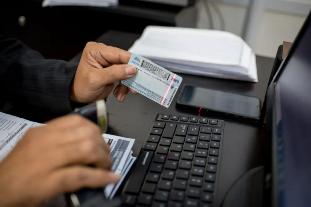 Alerta por estafa virtual en Salta: prometen licencias de conducir rápidas