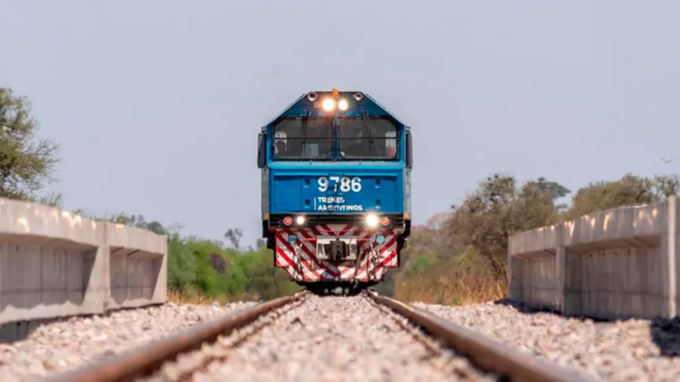 Una década después, los trenes de carga circulan nuevamente por el Ramal C18 en Salta