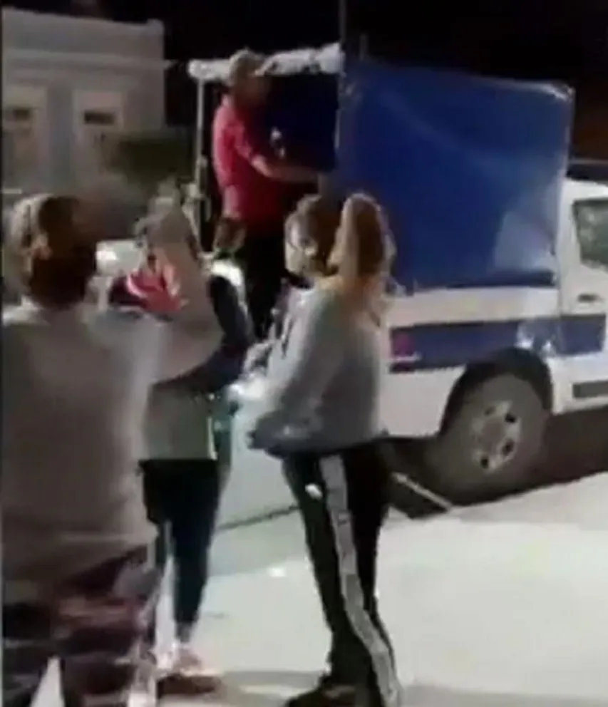 Brutal agresión en La Merced: vecinos golpearon e intentaron linchar a delincuentes que robaron a una adolescente