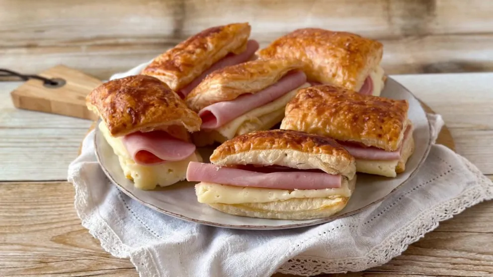 Descubrí cómo preparar la receta de fosforitos de jamón y queso: una delicia argentina al alcance de todos