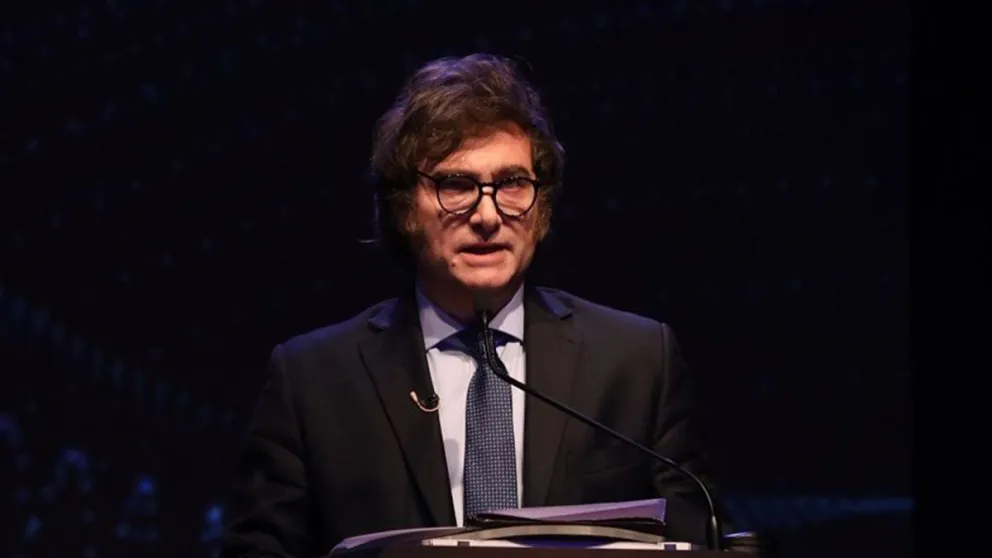 Debate presidencial| Javier Milei: "¿Por qué Massa no cuenta el desastre que está haciendo con el plan platita?"