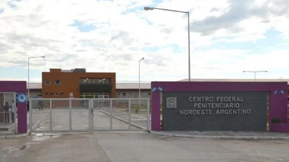 Tras los allanamientos, apartaron al Director y Subdirector de la Cárcel de General Güemes