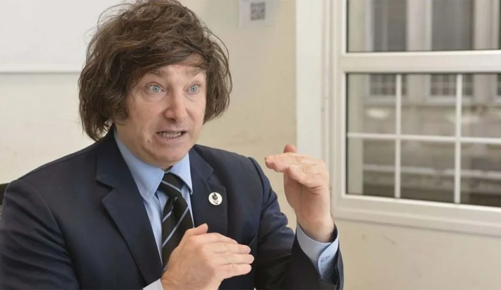 Javier Milei apareció en el Bailando 2023 y tuvo un desopilante intercambio con Marcelo Tinelli