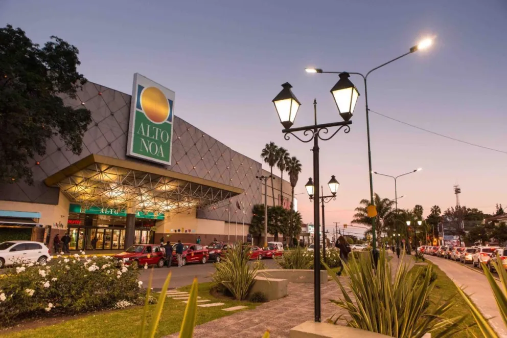 Robaron $3.500.000 en el estacionamiento del shopping Alto NOA 