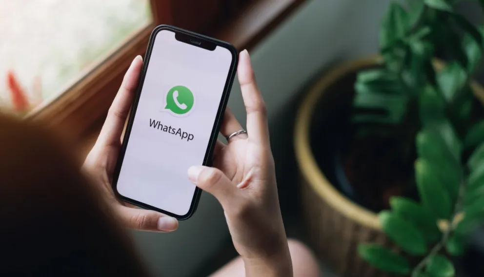 WhatsApp revoluciona la forma de escuchar mensajes de voz con inteligencia artificial