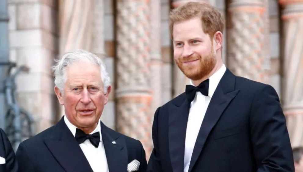 El cruel motivo por el cual el Rey Carlos III anhela reconciliarse con el Príncipe Harry