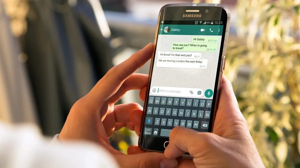 usando whatsapp