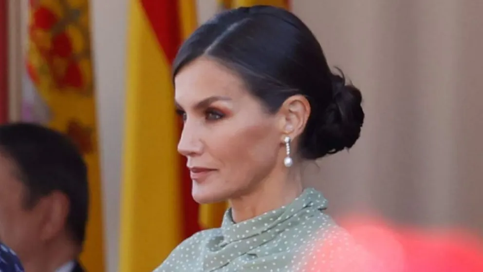 La princesa Leonor y la infanta Sofía descalificadas: así se robó todas las miradas la reina Letizia