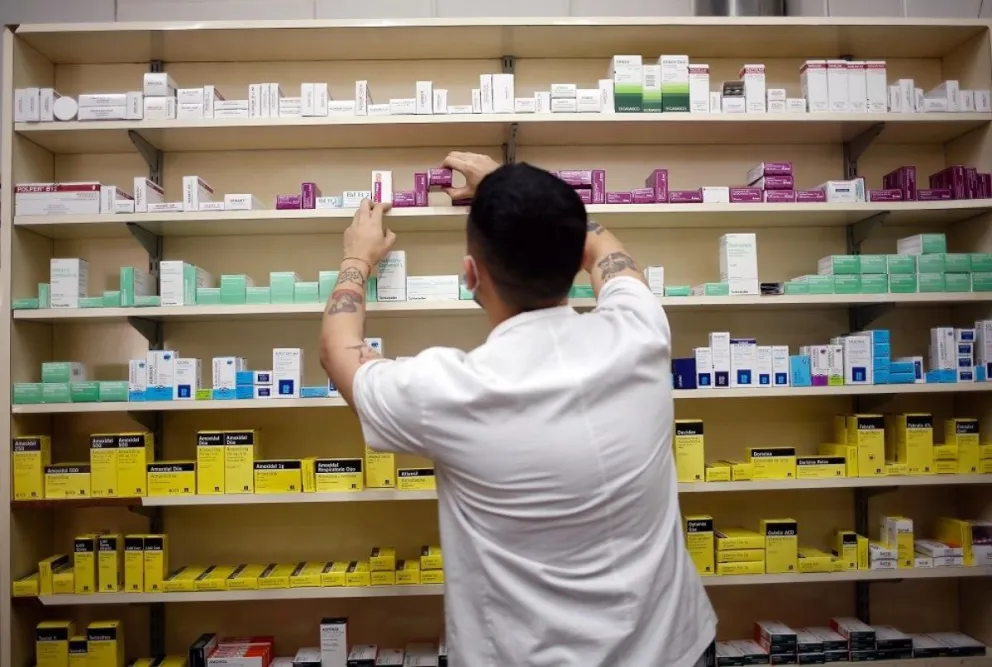 ANMAT prohibió el uso y comercialización de un insumo médico muy utilizado en farmacias