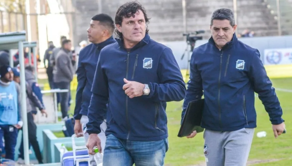 Juventud Antoniana se quedó sin técnico a días del clásico con Central Norte