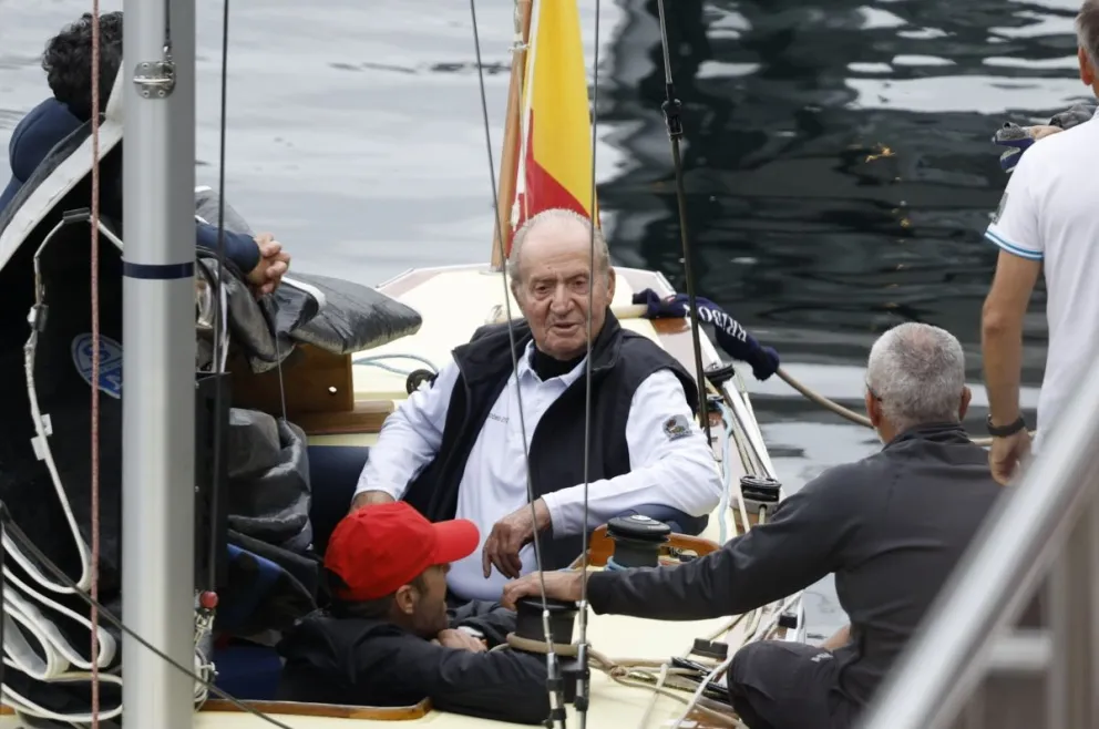 Juan Carlos I desafía las normas impuestas por la reina Letizia y retoma un escandaloso hábito