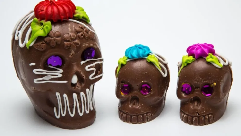 Deliciosas calaveritas de chocolate, una receta económica que te va a encantar