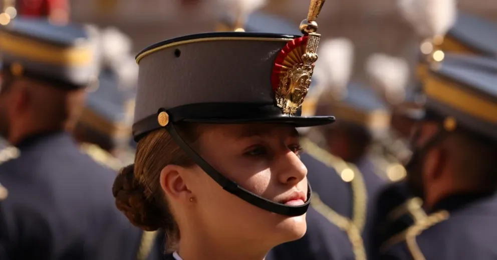 La princesa Leonor se convierte en el centro de miradas por este detalle en su uniforme 