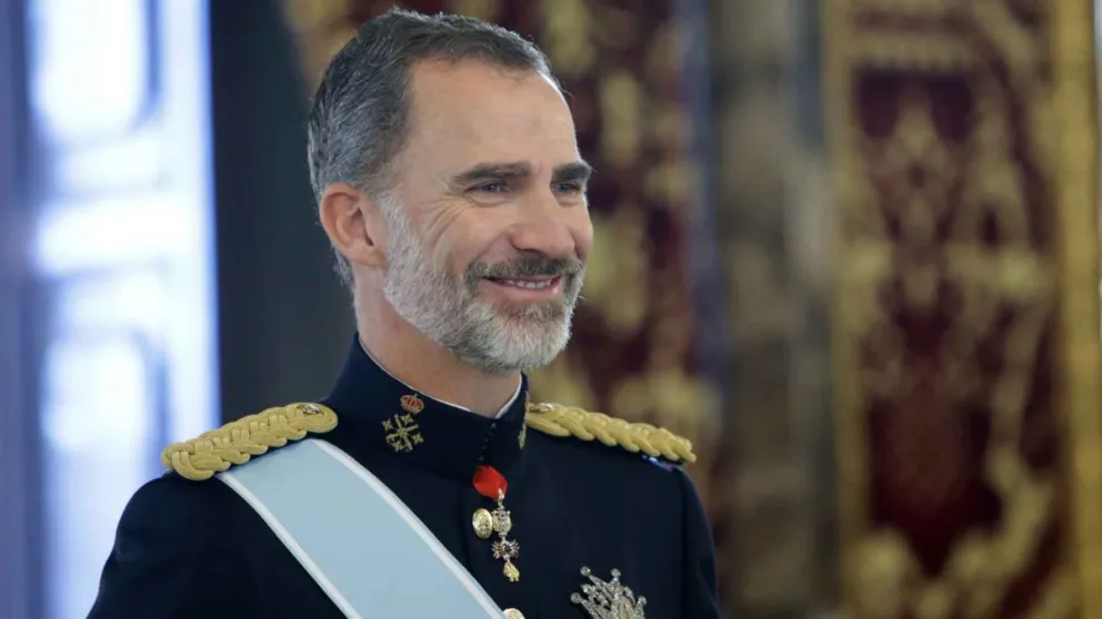 Está provocando muchos comentarios el gesto del rey Felipe durante la recepción en el Palacio Real