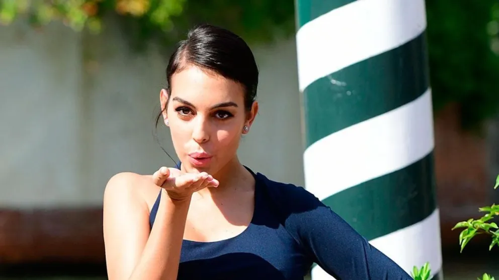 Georgina Rodríguez tiene el bikini con encaje perfecto más buscado en redes sociales