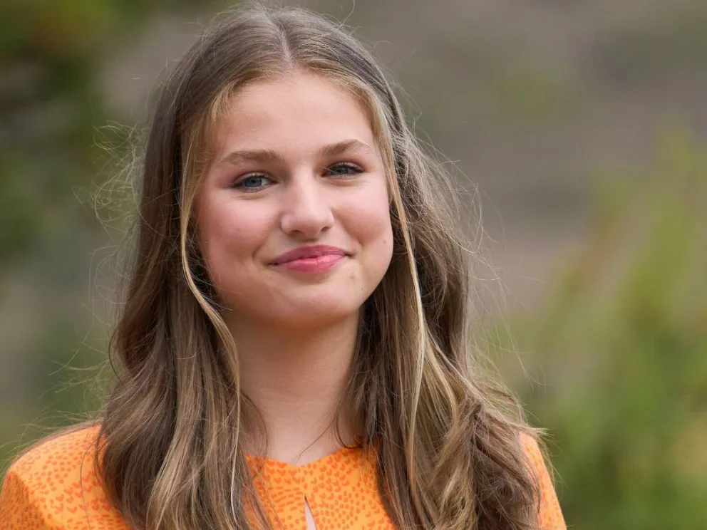 La princesa Leonor no es la única, esta princesa europea sonríe sin dientes en la boca