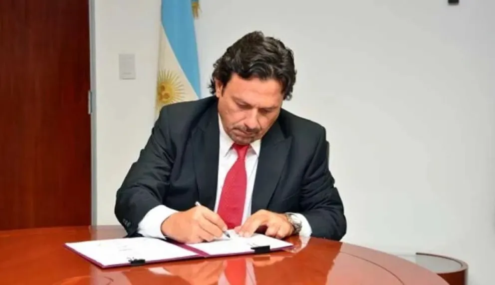 Gustavo Sáenz reglamentó la Ley de Salud Intercultural para pueblos indígenas
