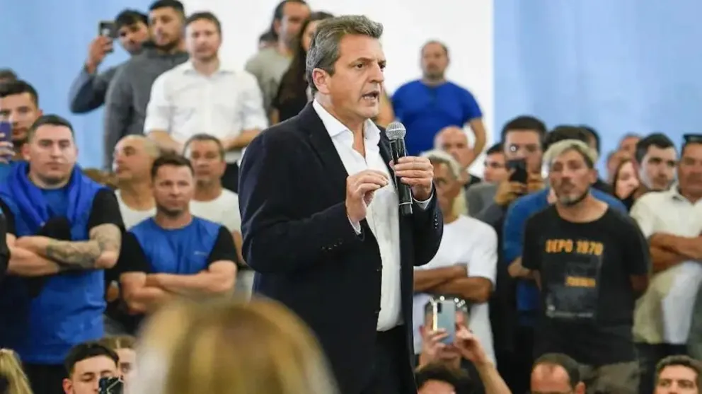 Sergio Massa cerró su campaña electoral: "El domingo decidimos si el trabajador tiene derechos o es un esclavo"