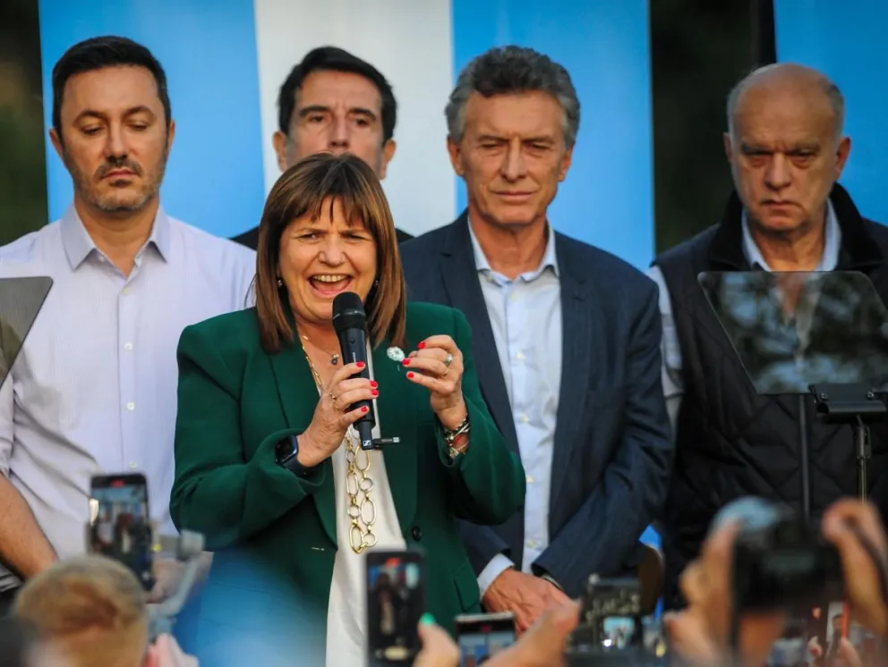 Durante su cierre de campaña, Patricia Bullrich aseguró que las ideas de Javier Milei son "malas" y "peligrosas"