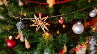 Atraen dinero y buena suerte: estos adornos no pueden faltar en tu árbol de Navidad, según el feng Shui