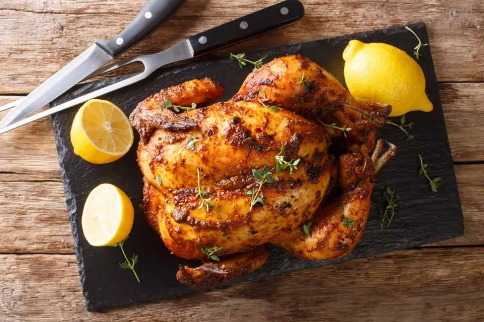 Basta de comer por fuera: con esta fácil receta podés hacer el mejor pollo asado casero