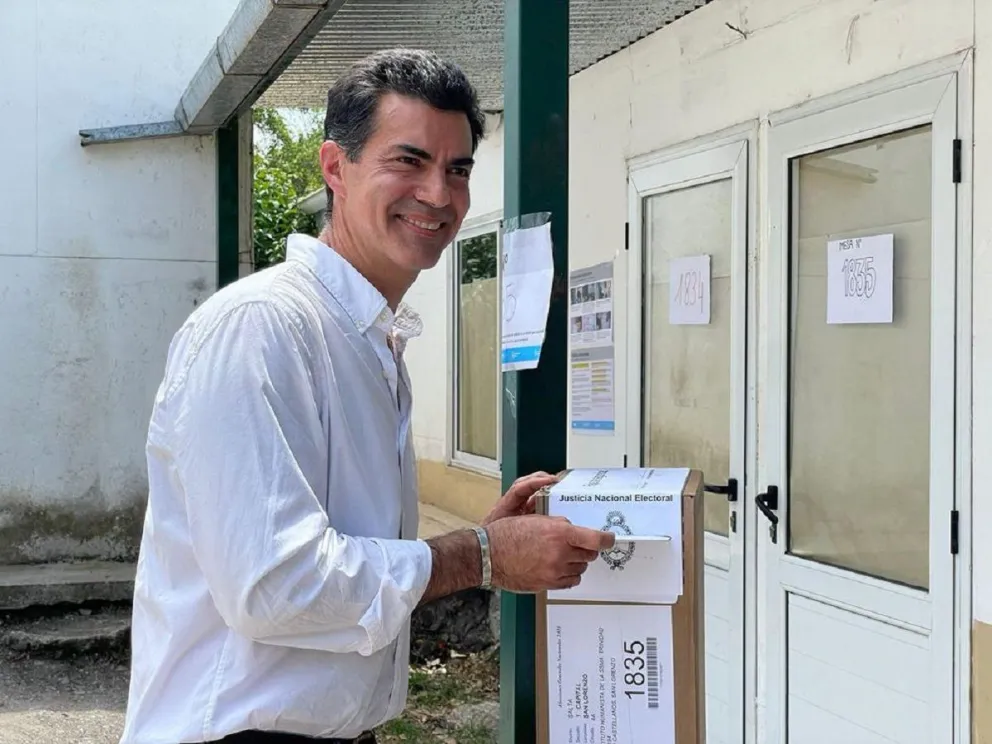 Elecciones 2023| Juan Manuel Urtubey luego de votar: "Tengo mi voto decidido y espero que le sirva a la Argentina"