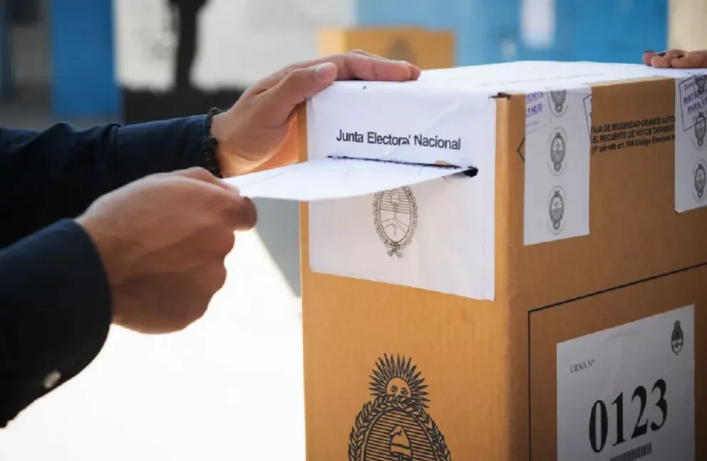 Elecciones 2023: cerraron los comicios con al menos el 74% de participación ciudadana