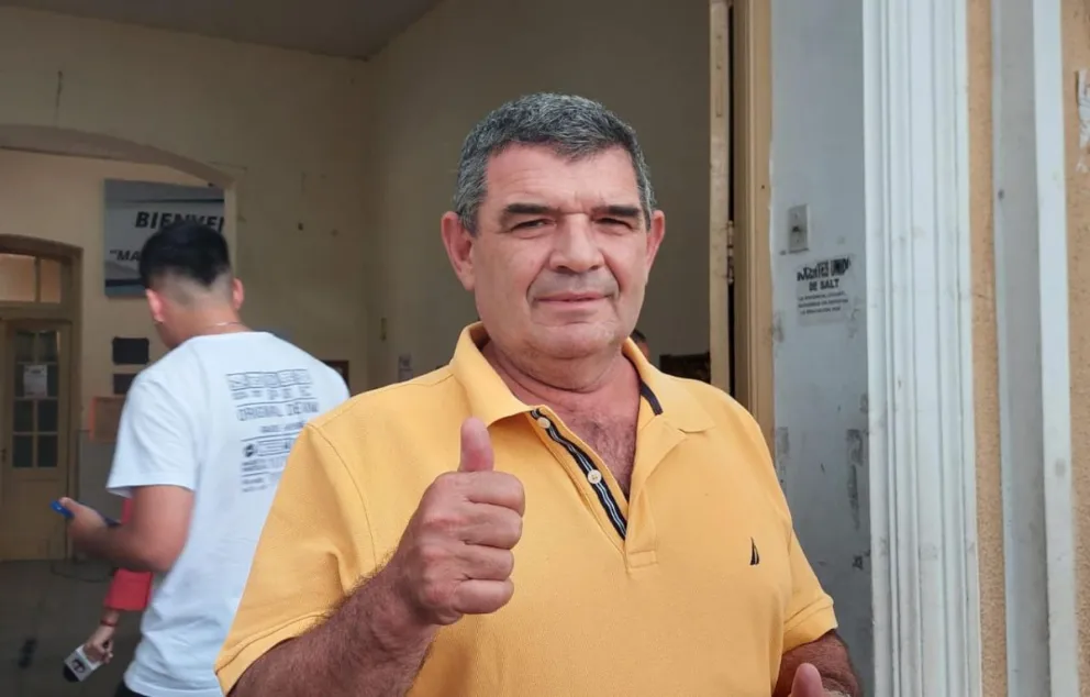 Desde mayo que no va a trabajar: piden la expulsión de Alfredo Olmedo del Parlasur