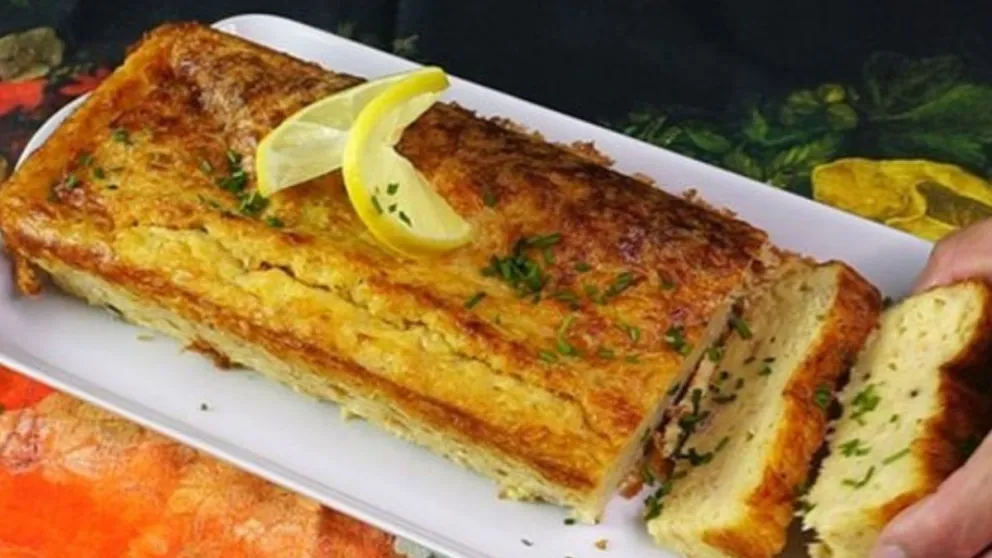 Con solo 3 ingredientes puedes preparar un esponjoso pan de atún y sin usar el horno 