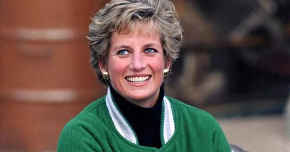 El legado de moda de la princesa Diana: la increíble historia tras su icónica chaqueta de las Águilas 