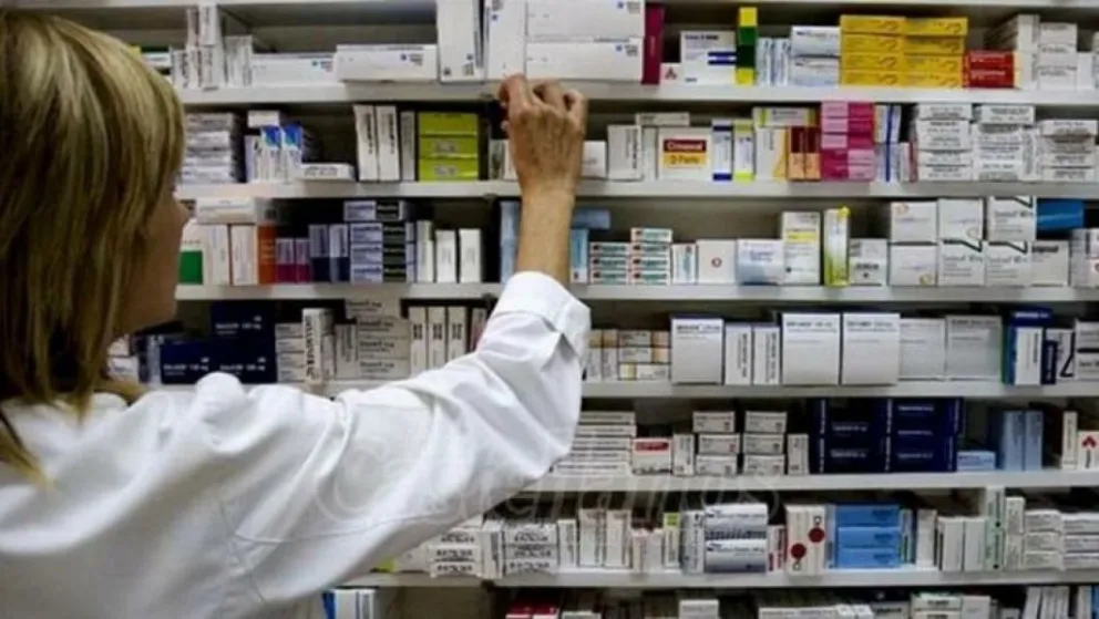 El Gobierno Nacional busca desplazar a la ANMAT de la regulación de medicamentos